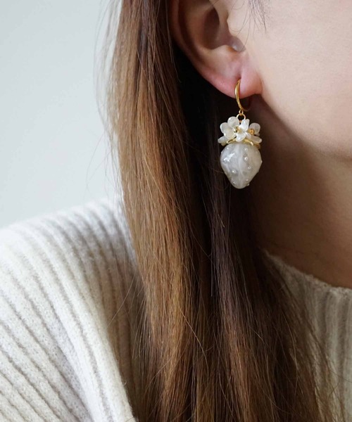 CERCA（チェルカ）の「jolie minette/いちごフラワー フープ イヤリング/サージカルステンレス316L（イヤリング・レディース・シルバー/ゴールド/ベージュ/ブラック/ブラウン・FREE）」の21枚目の写真