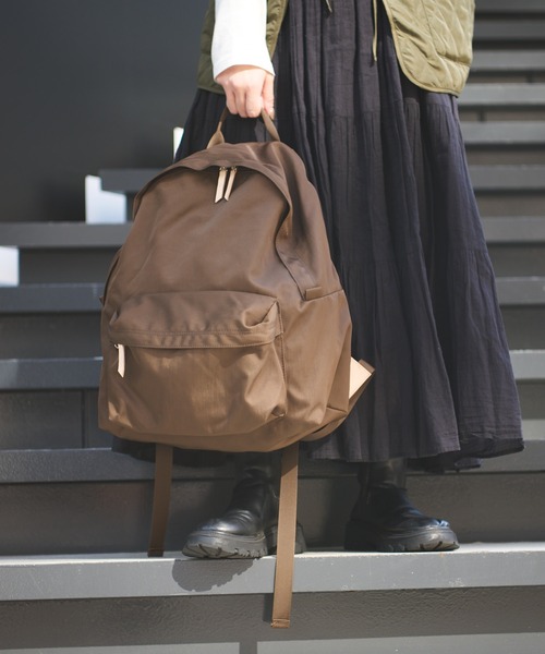 Actually（アクチュアリー）の「RE:PET UTILITY BACKPACK リュック（バックパック/リュック・レディース・ブラウン/ベージュ/ブラック・フリー）」の6枚目の写真