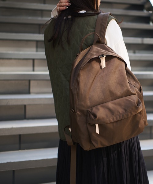 Actually（アクチュアリー）の「RE:PET UTILITY BACKPACK リュック（バックパック/リュック・レディース・ブラウン/ベージュ/ブラック・フリー）」の7枚目の写真