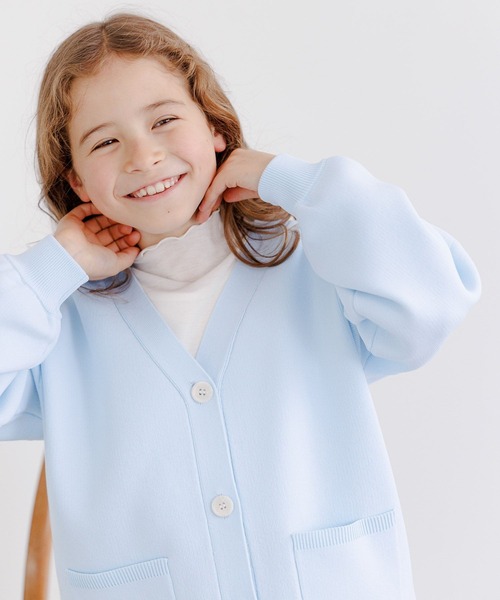 GLOBAL WORK(グローバルワーク)の「リッチライトニットVカーデ/178495(カーディガン/ボレロ・キッズ・アイボリー/ブラック/ライトパープル/サックスブルー・140cm/150cm/160cm/100cm/110cm/120cm/130cm)」の4枚目の写真