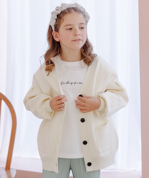 GLOBAL WORK(グローバルワーク)の「リッチライトニットVカーデ/178495(カーディガン/ボレロ・キッズ・アイボリー/ブラック/ライトパープル/サックスブルー・140cm/150cm/160cm/100cm/110cm/120cm/130cm)」の9枚目の写真