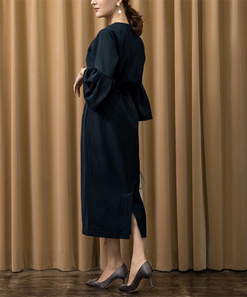 UR'S（ユアーズ）の「タックフレアスリーブトップス（Tシャツ/カットソー・レディース・グレイッシュベージュ/ブラック/ダークネイビー・S/M/L）」の9枚目の写真