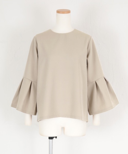 UR'S（ユアーズ）の「タックフレアスリーブトップス（Tシャツ/カットソー・レディース・グレイッシュベージュ/ブラック/ダークネイビー・S/M/L）」の11枚目の写真