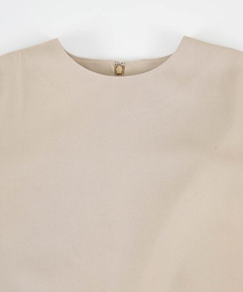 UR'S（ユアーズ）の「タックフレアスリーブトップス（Tシャツ/カットソー・レディース・グレイッシュベージュ/ブラック/ダークネイビー・S/M/L）」の14枚目の写真