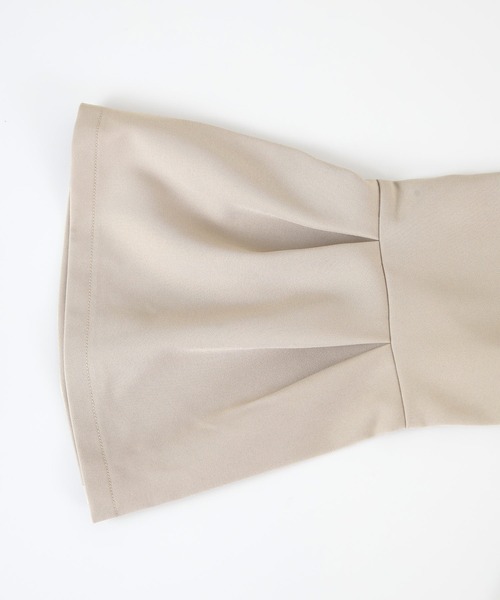 UR'S（ユアーズ）の「タックフレアスリーブトップス（Tシャツ/カットソー・レディース・グレイッシュベージュ/ブラック/ダークネイビー・S/M/L）」の15枚目の写真