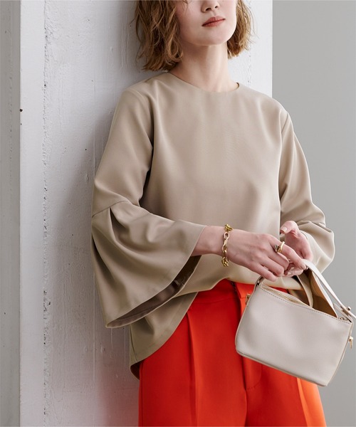 UR'S（ユアーズ）の「タックフレアスリーブトップス（Tシャツ/カットソー・レディース・グレイッシュベージュ/ブラック/ダークネイビー・S/M/L）」の21枚目の写真