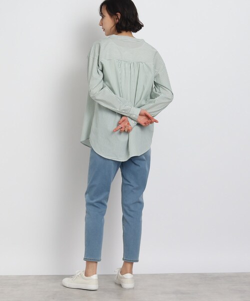 SHOO・LA・RUE(シューラルー)の「◆【着回し力が高い!】バンドカラーシャツ(シャツ/ブラウス・レディース・ライトパープル/ホワイト/ライトグリーン系2/ライトブルー/ホワイト系5/ネイビー系2・02/03/04)」の10枚目の写真
