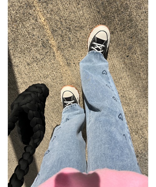 WC（ダブル シー）の「ハートライン刺繍デニムパンツ（デニムパンツ・レディース・ブルー・FREE）」の19枚目の写真