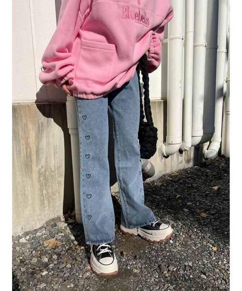 WC（ダブル シー）の「ハートライン刺繍デニムパンツ（デニムパンツ・レディース・ブルー・FREE）」の11枚目の写真