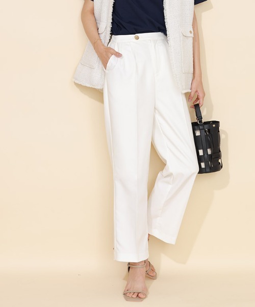 Pierrot（ピエロ）の「ボタンデザインタックパンツ（スラックス・レディース・ブラック/ブルー系その他/オフホワイト・M/L）」の2枚目の写真