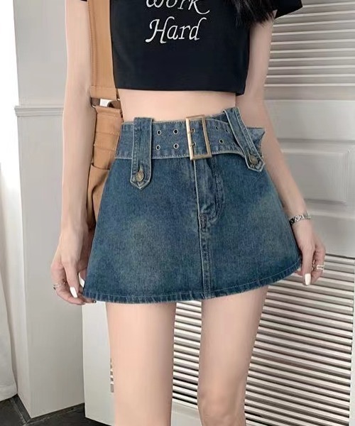 gossip!ロサンゼルス(ゴシップロサンゼルス)の「ビッグベルトミニスカート風キュロット(その他パンツ・レディース・ブラック/ブルー・FREE)」の2枚目の写真