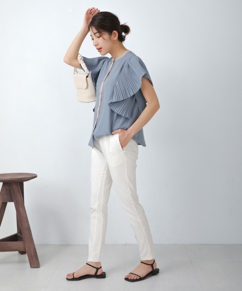 Bou Jeloud(ブージュルード)の「前後2WAYプリーツスリーブブラウス(シャツ/ブラウス・レディース・オフホワイト/ライム/ブルー/ブラック・FREE)」の6枚目の写真