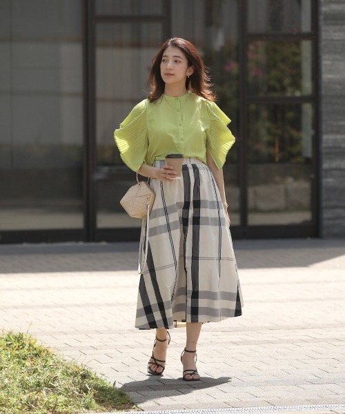 Bou Jeloud(ブージュルード)の「前後2WAYプリーツスリーブブラウス(シャツ/ブラウス・レディース・オフホワイト/ライム/ブルー/ブラック・FREE)」の20枚目の写真