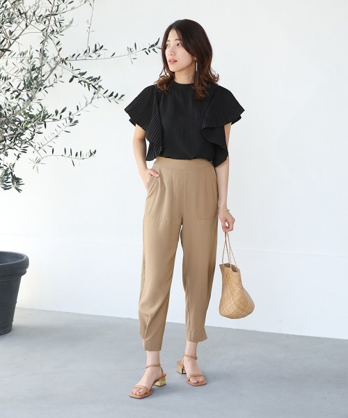 Bou Jeloud(ブージュルード)の「前後2WAYプリーツスリーブブラウス(シャツ/ブラウス・レディース・オフホワイト/ライム/ブルー/ブラック・FREE)」の17枚目の写真