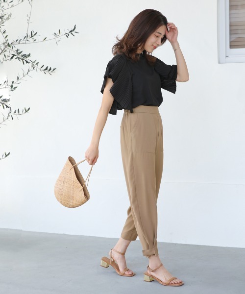 Bou Jeloud(ブージュルード)の「前後2WAYプリーツスリーブブラウス(シャツ/ブラウス・レディース・オフホワイト/ライム/ブルー/ブラック・FREE)」の8枚目の写真