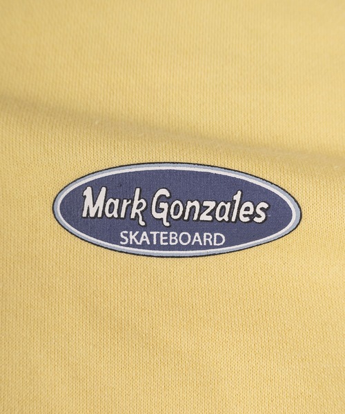 (What it isNt)ART BY MARKGONZALES(ワットイットイズント)の「【(What it isNt) ART BY MARK GONZALES/ワットイズイズント マークゴンザレス】オーバルロゴハーフジップTシャツ/バックプリント/ワンポイント/ビッグシルエット(Tシャツ/カットソー・メンズ・イエロー/ホワイト/ブラック/グレー・M/XL/L)」の14枚目の写真