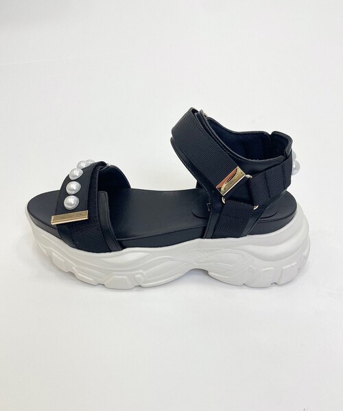 Feroux（フェルゥ）の「パールポイントスポーツ サンダル（サンダル・レディース・ベージュ系/ブラック系・LARGE/MEDIUM）」の22枚目の写真