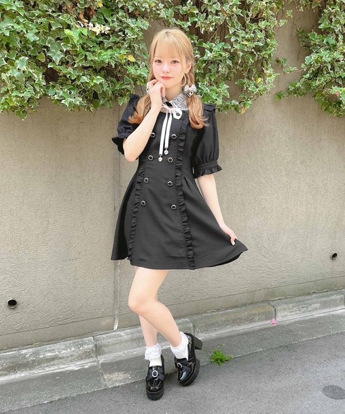 ROJITA(ロジータ)の「レースカラーダブルボタンワンピース(ワンピース・レディース・ブラック/ベージュ/ミント・FREE)」の6枚目の写真