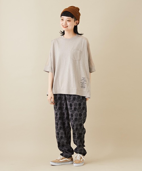 CUBE SUGAR（キューブシュガー）の「細コール総柄プリントワークパンツ（その他パンツ・レディース・カーキ/ヘザーチャコール・M）」の4枚目の写真