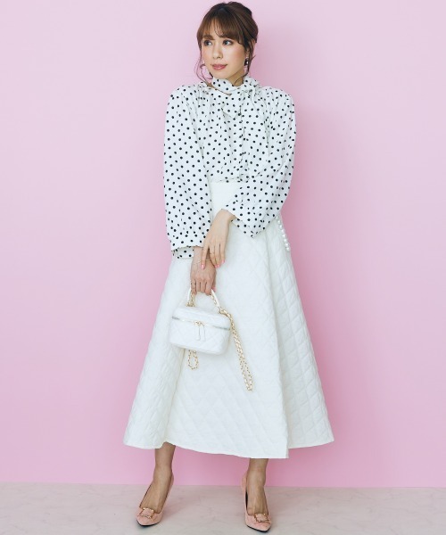 marun(マルン)の「<大きいサイズ> ボータイドットブラウス marun(シャツ/ブラウス・レディース・オフホワイト/ブラック・5L/3L/L/4L/LL)」の11枚目の写真