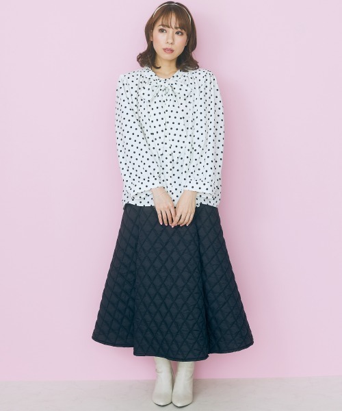 marun(マルン)の「<大きいサイズ> ボータイドットブラウス marun(シャツ/ブラウス・レディース・オフホワイト/ブラック・5L/3L/L/4L/LL)」の5枚目の写真