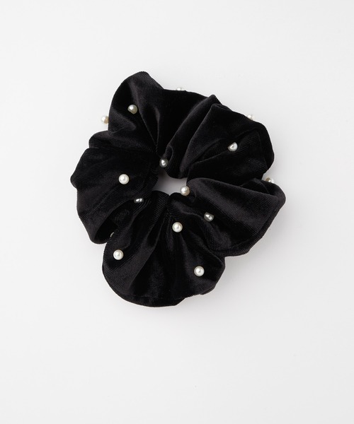 BONLECILL noir（ボンルシールノワール）の「【BONLECILL noir】パールベロアシュシュ（シュシュ・レディース・ブラック・FREE）」の2枚目の写真