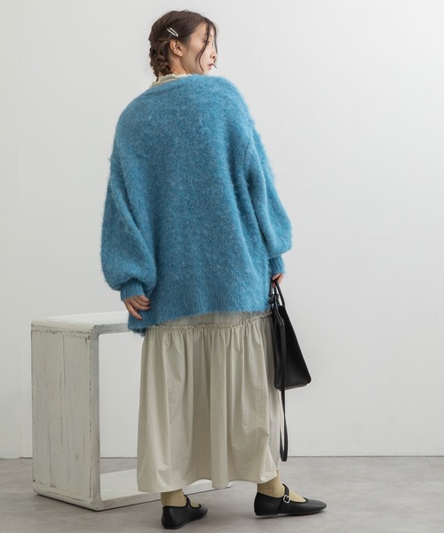 POU DOU DOU（プードゥドゥ）の「起毛Vネックニットカーディガン（カーディガン/ボレロ・レディース・ベージュ/ブラウン/ブルー/ミント・3）」の17枚目の写真