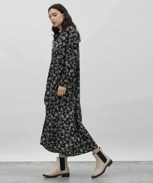 LAKOLE（ラコレ）の「プリントアソートワンピース / 972310（ワンピース・レディース・ブラック系9/ブラック・MEDIUM/SMALL）」の2枚目の写真