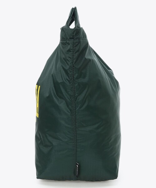 Columbia(コロンビア)の「コズミックロックパッカブルトートM(トートバッグ・メンズ・エンジ/ブラック/グリーン・ONE SIZE)」の17枚目の写真