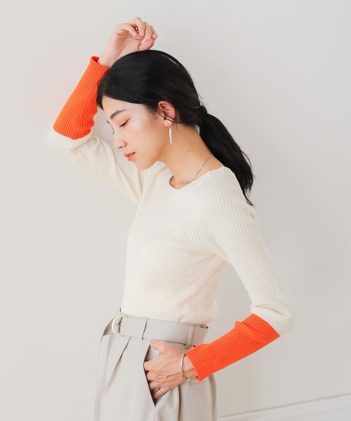 Bou Jeloud（ブージュルード）の「バイカラースリーブリブニットプルオーバー（ニット/セーター・レディース・ブラック/アイボリー/グレー/ネイビー・FREE）」の6枚目の写真