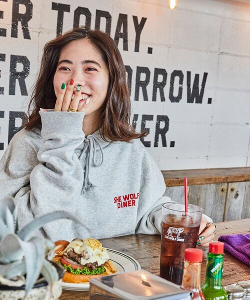 ネイビー♡パーカー♡フードロゴ FREAK'S STORE/SHE WOLF DINER×FREAK'S STORE/シーウルフ