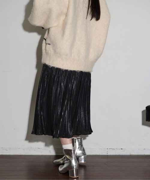 THE YOn（ザヨン）の「メタリックプリーツスカート（スカート・レディース・ゴールド/ブラック/シルバー・FREE）」の16枚目の写真