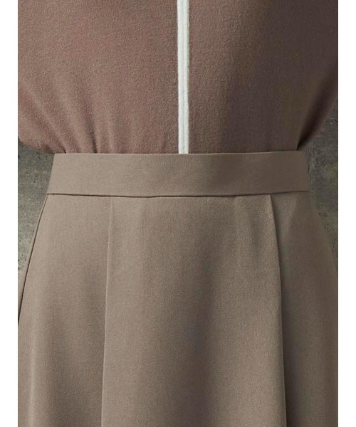 Perfect Suit FActory（パーフェクトスーツファクトリー）の「【お仕事OK】美単タックフレアスカート　ウーリッシュ　ブラック/ベージュ/グリーン（スカート・レディース・ベージュ/グリーン/ブラック・M/L/S）」の18枚目の写真