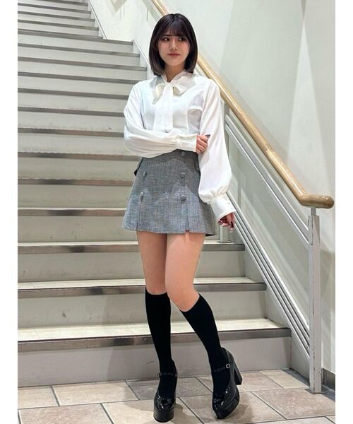 EATME（イートミー）の「ダブルボタンスリットスカート（スカート・レディース・ベージュ/ブラック/その他1・MEDIUM/SMALL）」の10枚目の写真