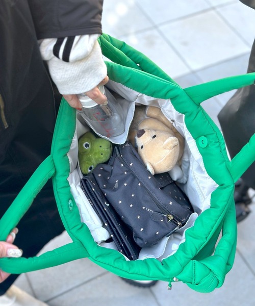 LEPSIM（レプシィム）の「マタニティ／巾着2WAYトート　985728（マザーズバッグ・レディース・グリーン/ブラック・ONE SIZE）」の13枚目の写真