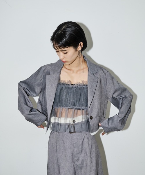 AIC.（エーアイシー）の「カットオフショートライトジャケット/セットアップ可能（テーラードジャケット・レディース・ブラック/グレー・FREE）」の4枚目の写真