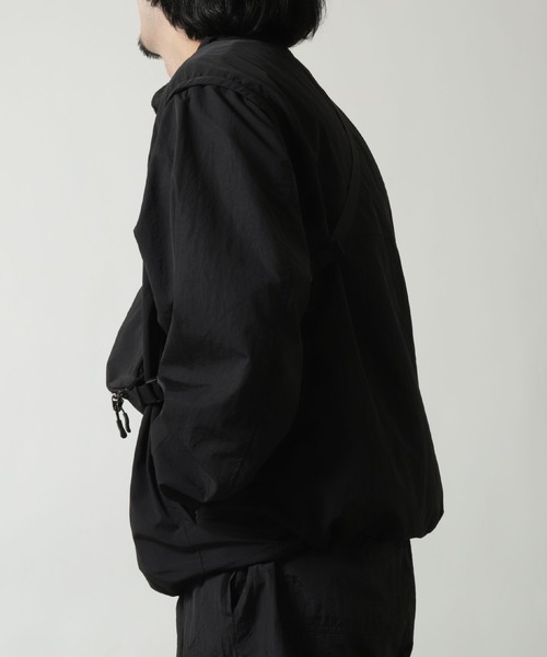 ZIP FIVE(ジップファイブ)の「2WAY テック ナイロン スタンドカラー ブルゾン + テック ナイロン ベスト(ナイロンジャケット・メンズ・ネイビー/ベージュ/ブラック・MEDIUM/LARGE/X-LARGE)」の9枚目の写真