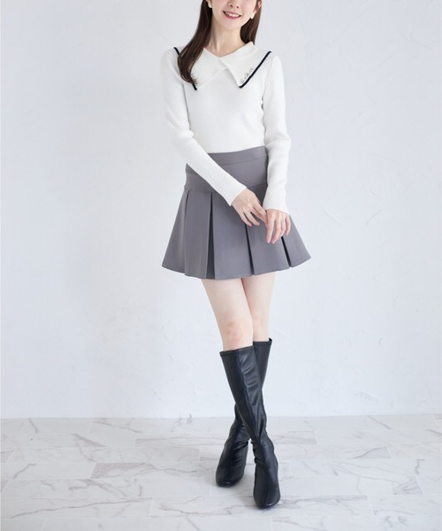 tocco closet（トッコ　クローゼット）の「パールビジュー付き配色ライン入りビックカラーリブニットプルオーバー（ニット/セーター・レディース・オフホワイト/ブラック・M）」の8枚目の写真