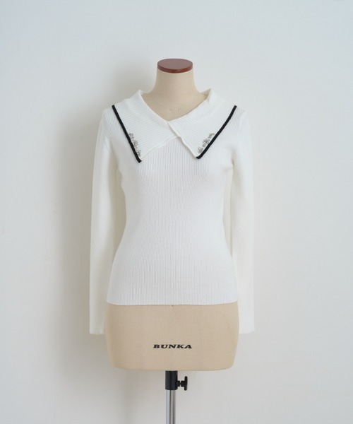 tocco closet（トッコ　クローゼット）の「パールビジュー付き配色ライン入りビックカラーリブニットプルオーバー（ニット/セーター・レディース・オフホワイト/ブラック・M）」の15枚目の写真