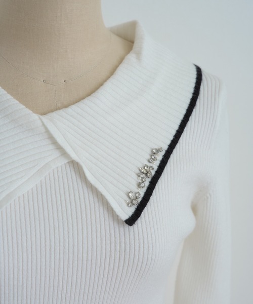 tocco closet（トッコ　クローゼット）の「パールビジュー付き配色ライン入りビックカラーリブニットプルオーバー（ニット/セーター・レディース・オフホワイト/ブラック・M）」の17枚目の写真