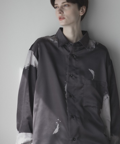 remer（リメール）の「loose shadow paint over satin shirt / ルーズ