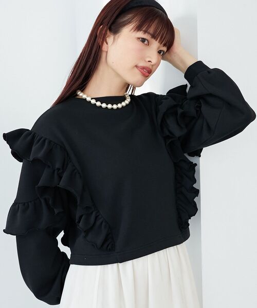 MAJESTIC LEGON(マジェスティックレゴン)の「フェミニンフリルスウェット(スウェット・レディース・ブラック/ピンクベージュ/オフホワイト・MEDIUM)」の1枚目の写真