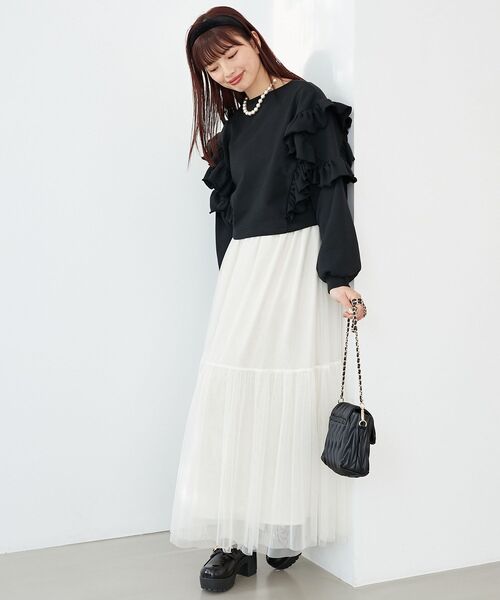 MAJESTIC LEGON(マジェスティックレゴン)の「フェミニンフリルスウェット(スウェット・レディース・ブラック/ピンクベージュ/オフホワイト・MEDIUM)」の6枚目の写真