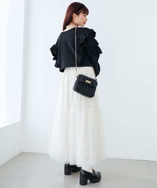 MAJESTIC LEGON(マジェスティックレゴン)の「フェミニンフリルスウェット(スウェット・レディース・ブラック/ピンクベージュ/オフホワイト・MEDIUM)」の7枚目の写真
