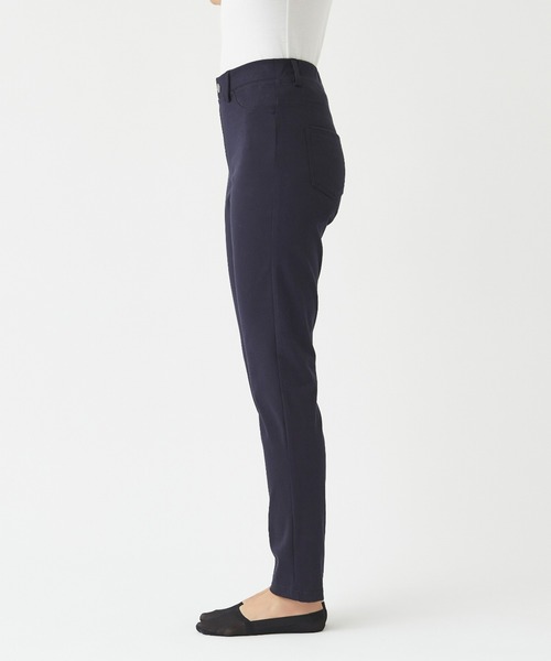 Tuche(トゥシェ)の「Tuche/トゥシェ ストレッチパンツ 冷感ツイル ループスキニー(その他パンツ・レディース・ネイビー/ブラック/アイボリー・MEDIUM/LARGE/X-LARGE)」の7枚目の写真