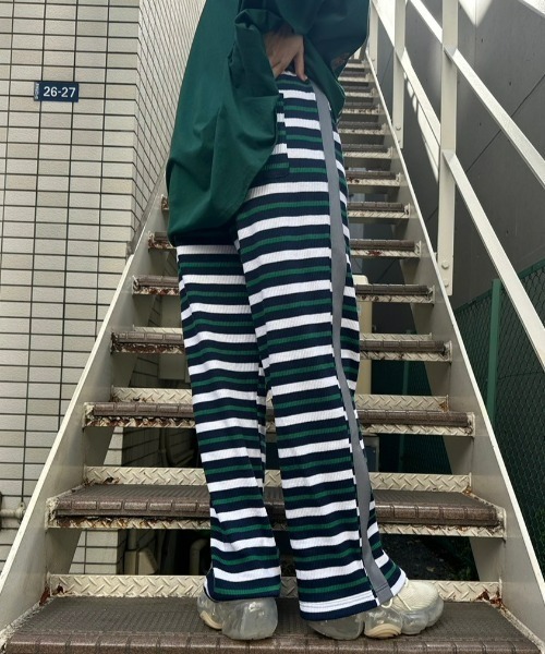 Candy Stripper（キャンディストリッパー）の「MULTI BORDER EASY パンツ（その他パンツ・レディース・ネイビー/ボルドー/チャコール・2）」の14枚目の写真