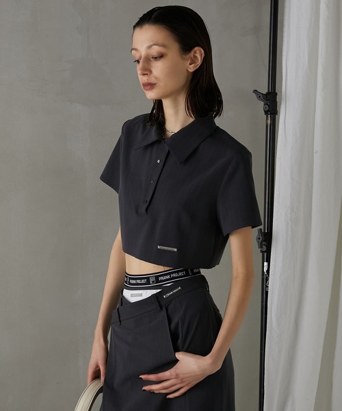 PRANK PROJECT（プランクプロジェクト）の「ウーステッドストライプクロップドポロトップ / Worsted Striped Cropped Polo Top（ポロシャツ・レディース・チャコールグレー・FREE）」の4枚目の写真