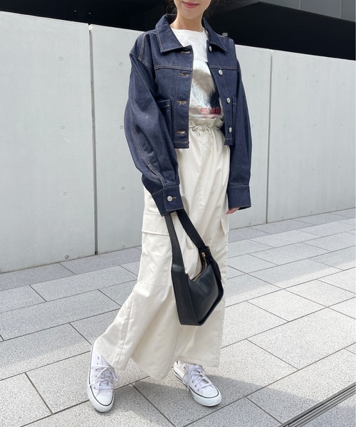 Meli rich（メリーリッチ）の「箔ロゴプリントオーバーサイズT（Tシャツ/カットソー・レディース・ホワイト×シルバー/ホワイト×ゴールド・FREE）」の5枚目の写真