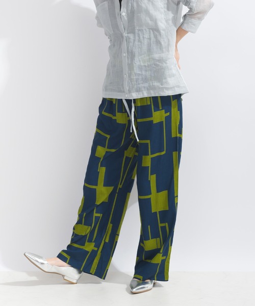 PICCIN（ピッチン）の「【WEB限定】フレックススラブ幾何学プリントイージーパンツ（その他パンツ・レディース・ネイビー/ブラウン/ブラック・M）」の13枚目の写真