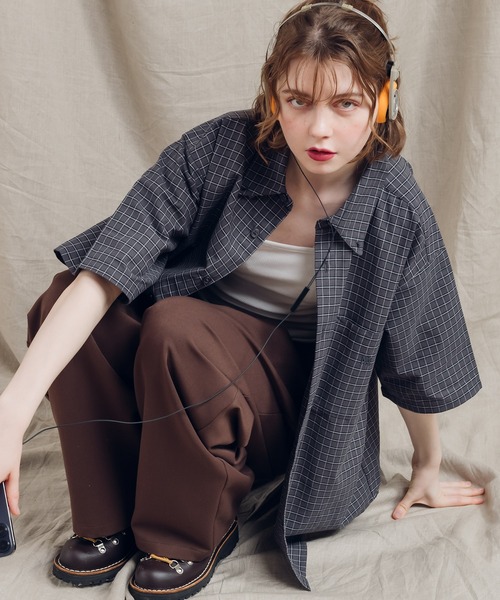 MUHET(ミュエータ)の「アソートレギュラーカラーシャツ(シャツ/ブラウス・レディース・カーキ/チャコールグレー/ブルー/オフホワイト・X-LARGE/MEDIUM)」の5枚目の写真